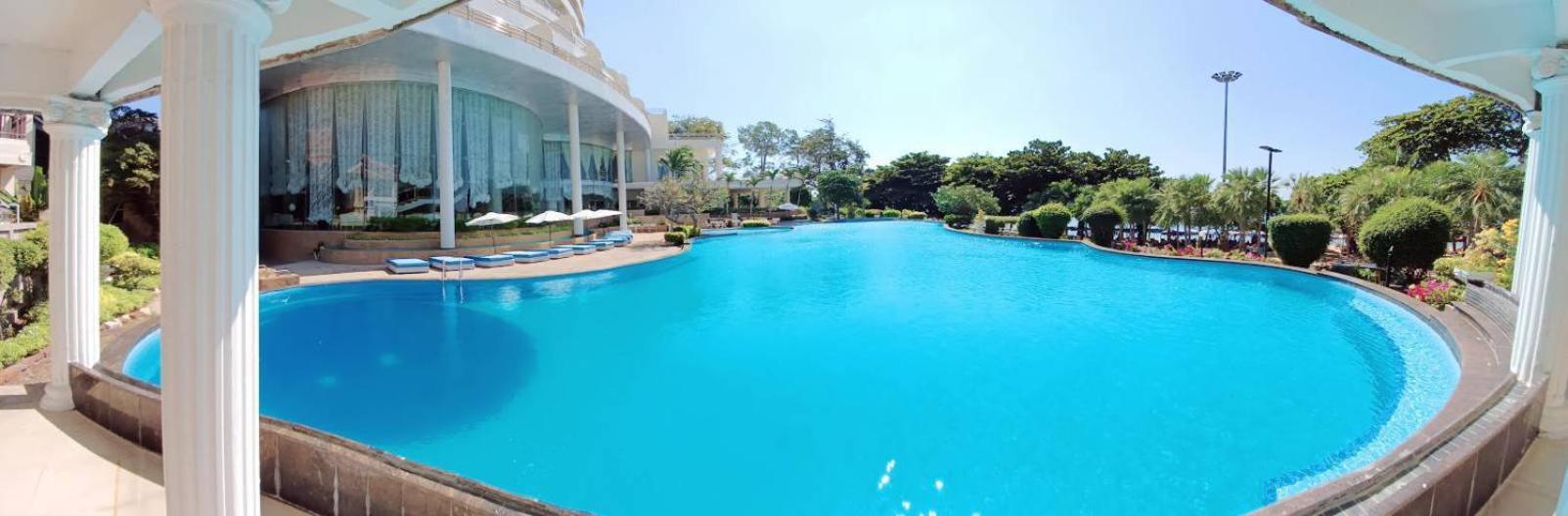 Adriatic Palace Hotel Паттая Екстер'єр фото
