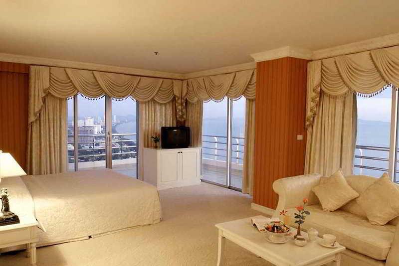 Adriatic Palace Hotel Паттая Екстер'єр фото