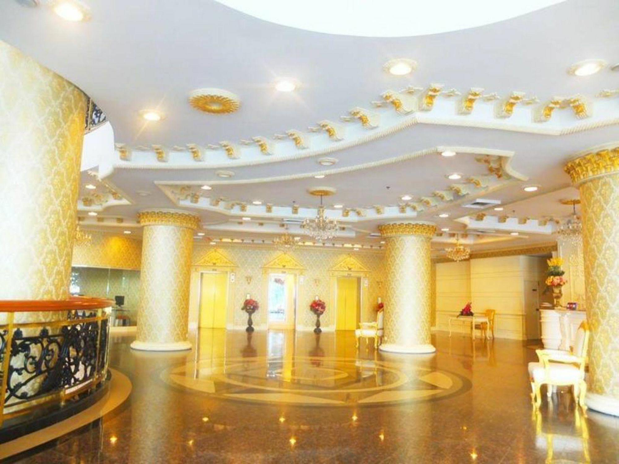 Adriatic Palace Hotel Паттая Екстер'єр фото